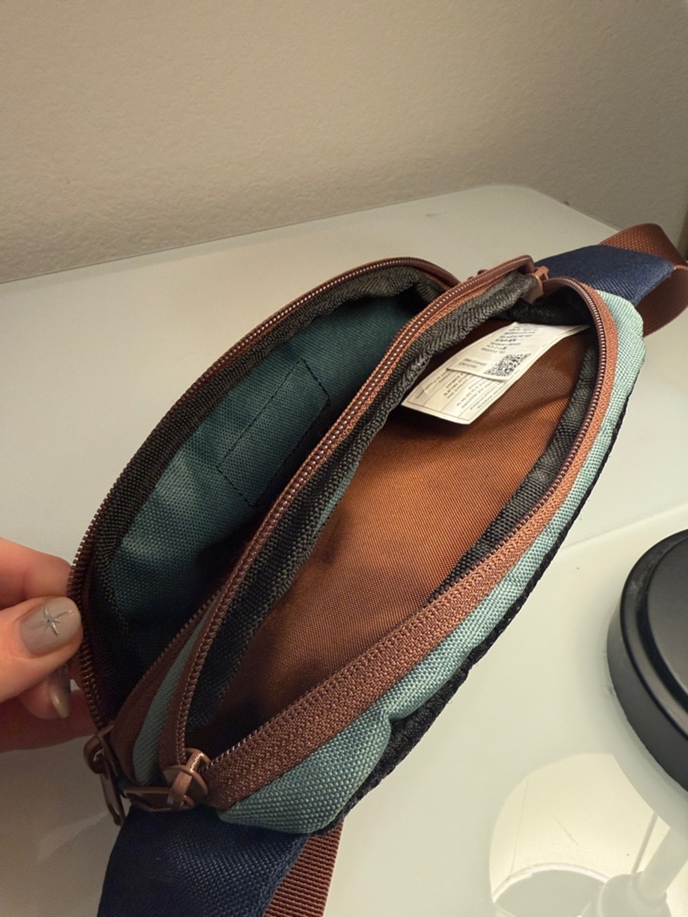 Kavu Spectator Teal and Brown Waist Pack NWOT - Picture 3 of 4